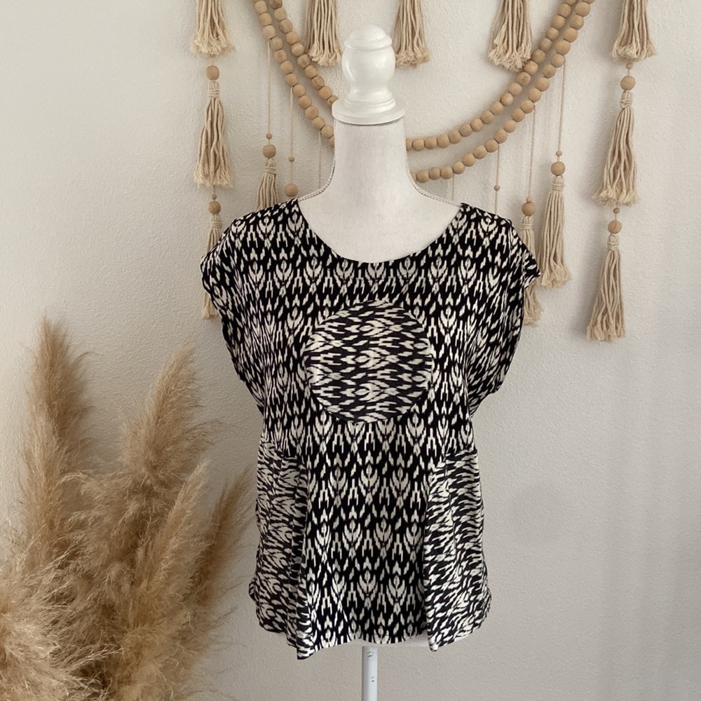 Anthropologie Sara Bergman circle shirt black white ikat top sleeveless S M